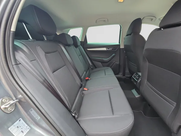 SKODA Karoq (2025) — foto 20 van 24