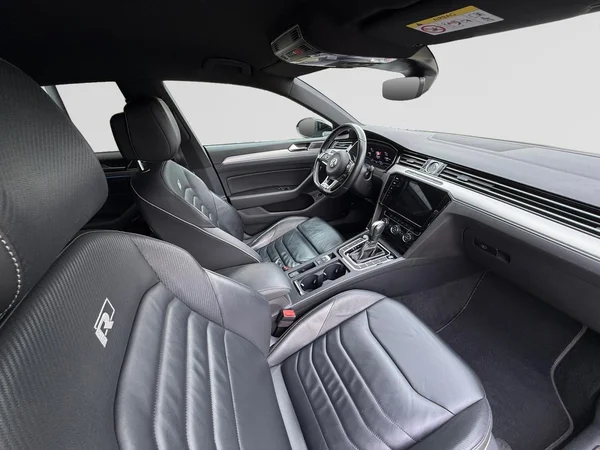 VOLKSWAGEN Arteon (2020) — foto 18 van 23