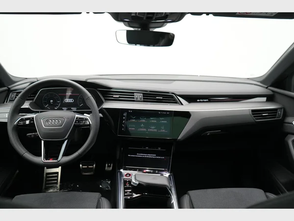 AUDI SQ8 e-tron Sportback (2023) — foto 6 van 31