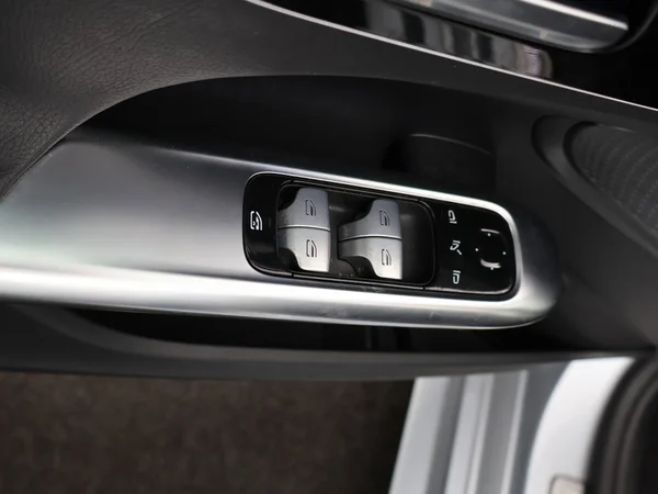 MERCEDES-BENZ C Break (2022) — foto 17 van 32