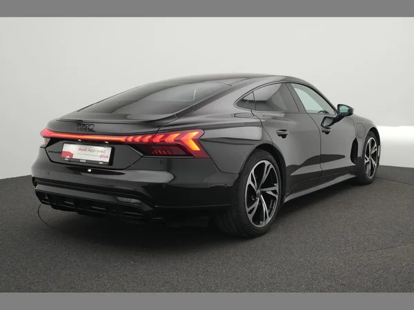 AUDI E-tron GT (2021) — foto 31 van 35