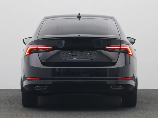 SKODA Octavia (2022) — foto 22 van 25