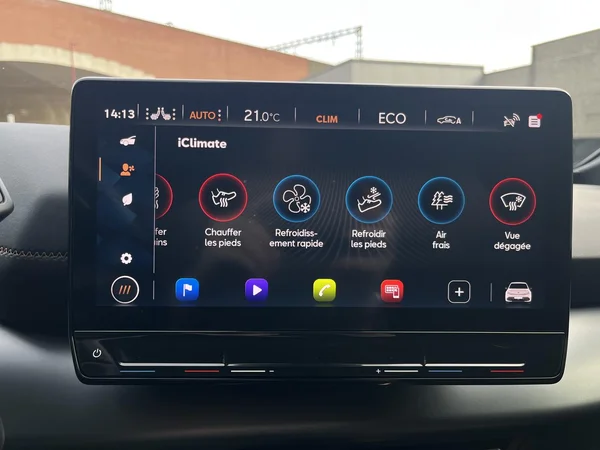 CUPRA Born (2024) — foto 11 van 30