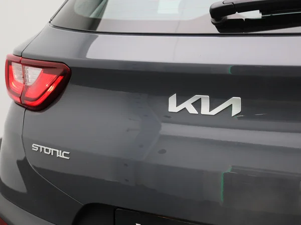 Kia Stonic (2023) — foto 29 van 35