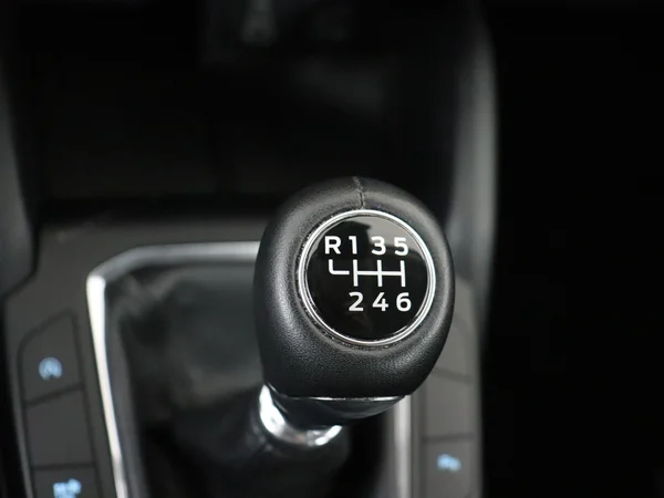 FORD Kuga (2024) — foto 4 van 27