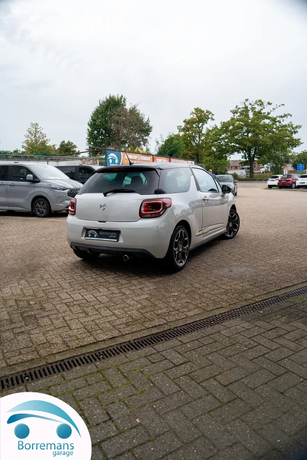 Citroen DS3 (2015) — foto 31 van 37