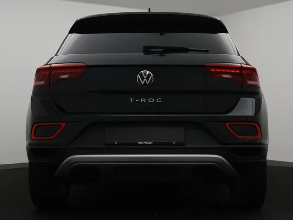 Volkswagen T-Roc (2024) — foto 6 van 28