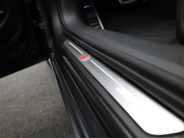 AUDI A6 PHEV (2022) — foto 6 van 24