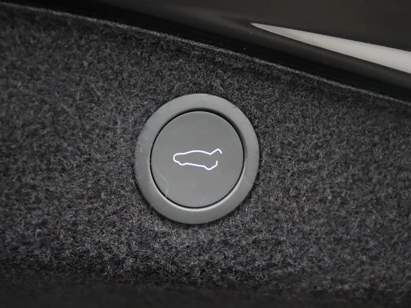 TESLA Model 3 (2025) — foto 20 van 30