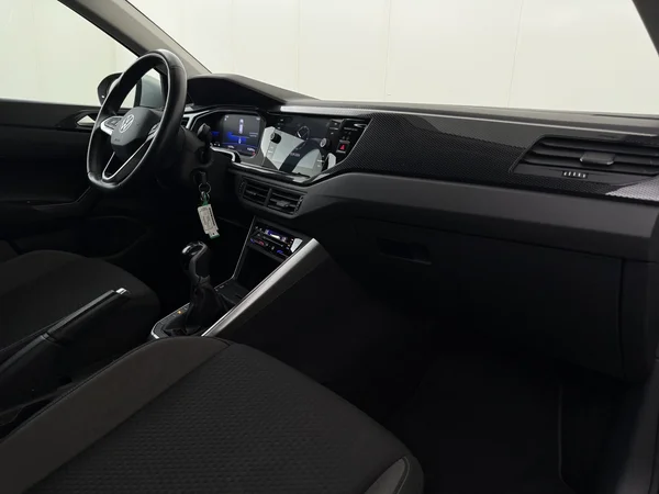 VOLKSWAGEN Taigo (2022) — foto 3 van 27