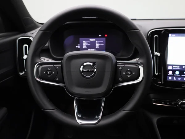 Volvo XC40 (2023) — foto 38 van 40