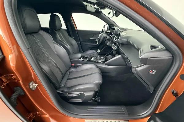 Peugeot 2008 (2020) — foto 11 van 40