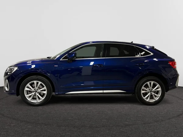 AUDI Q3 Sportback PHEV (2021) — foto 8 van 15