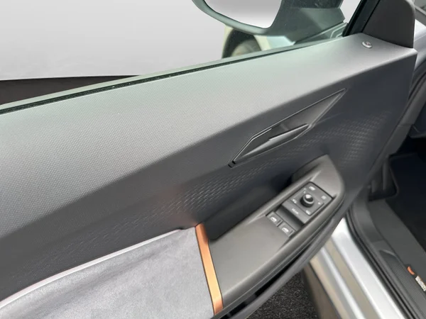 CUPRA Born (2025) — foto 5 van 13