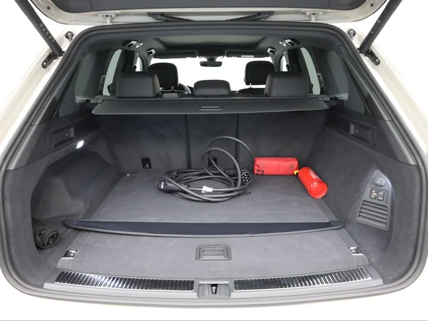 VOLKSWAGEN Touareg R (2025) — foto 2 van 27