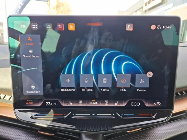 CUPRA Tavascan (2026) — foto 10 van 20