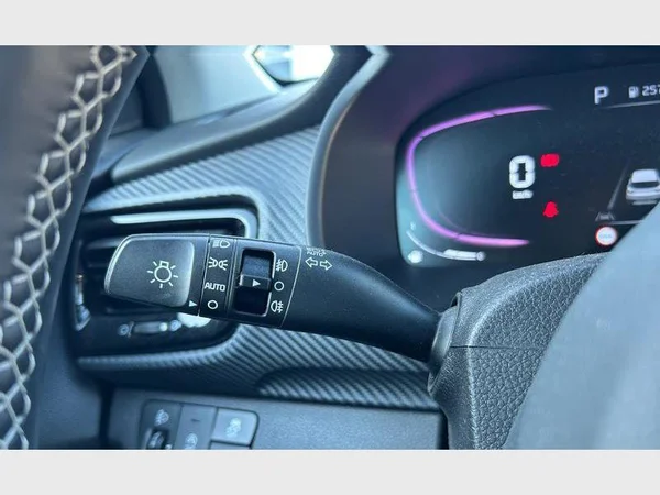 Kia Stonic (2024) — foto 19 van 31
