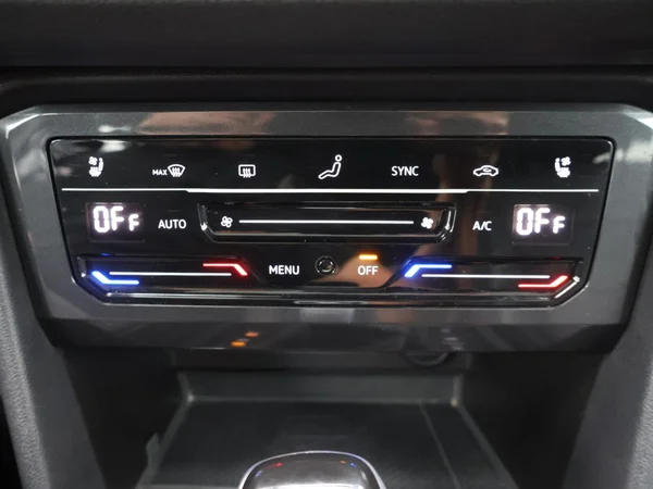 VOLKSWAGEN Tiguan Allspace (2024) — foto 10 van 35