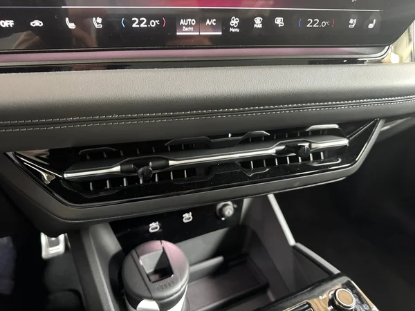 AUDI A6 Avant e-tron (2025) — foto 4 van 20
