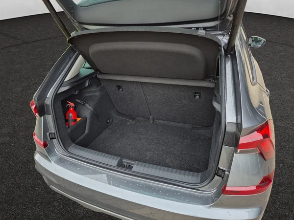 SKODA Kamiq (2025) — foto 9 van 21