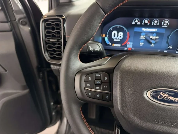 Ford Ranger — foto 9 van 22
