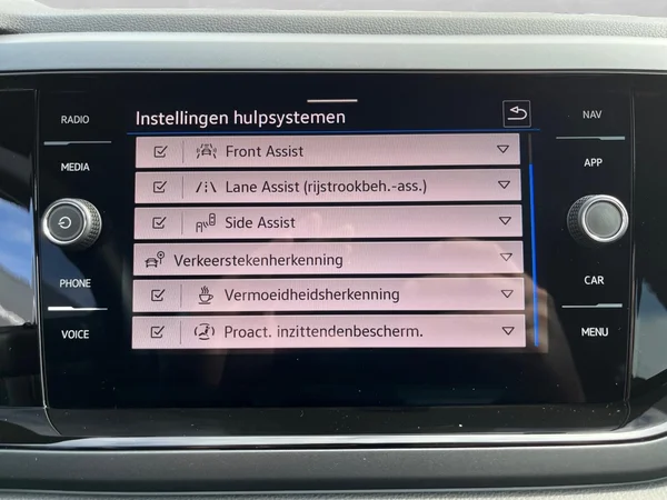 VOLKSWAGEN Taigo (2024) — foto 8 van 22