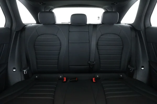 Mercedes-Benz GLC-Klasse (2018) — foto 6 van 16