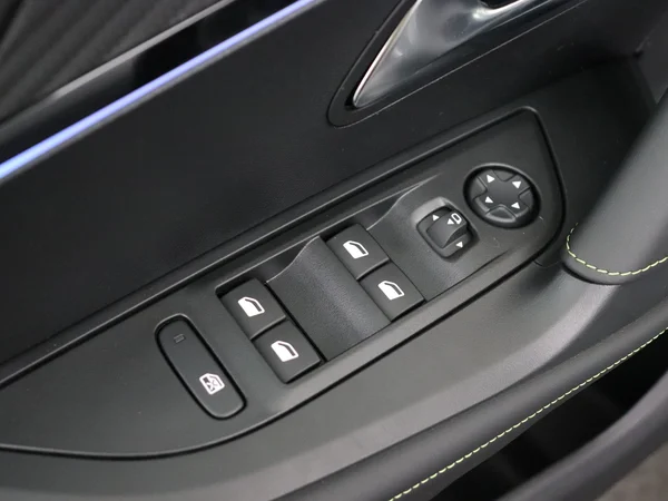 PEUGEOT 2008 (2025) — foto 19 van 27