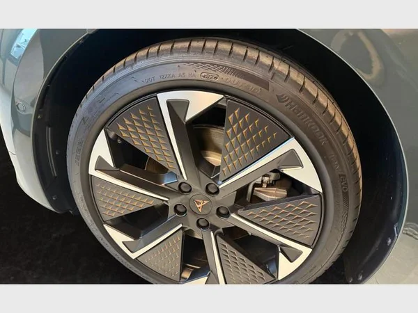 CUPRA Born (2026) — foto 26 van 28