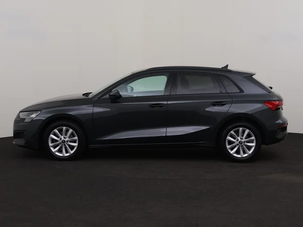 AUDI A3 (2022) — foto 12 van 27