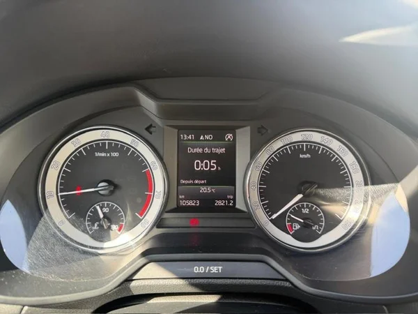 SKODA Octavia (2017) — foto 5 van 22