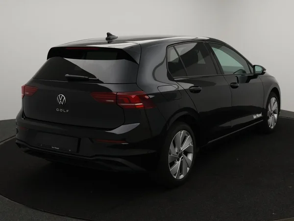 VOLKSWAGEN Golf VIII (2026) — foto 12 van 21