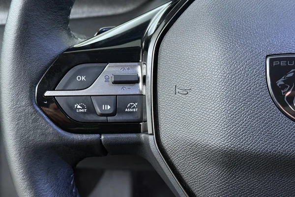 Peugeot 308 SW (2024) — foto 4 van 18