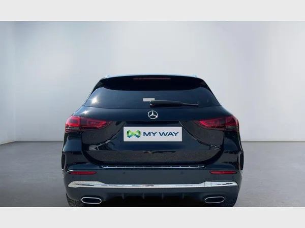 Mercedes-Benz GLA 180 (2022) — foto 24 van 29