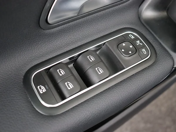 MERCEDES A 180 (2020) — foto 19 van 26