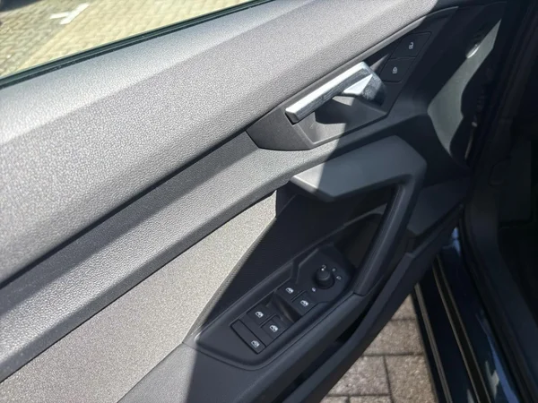 AUDI A3 Sportback Dsl (2021) — foto 2 van 24