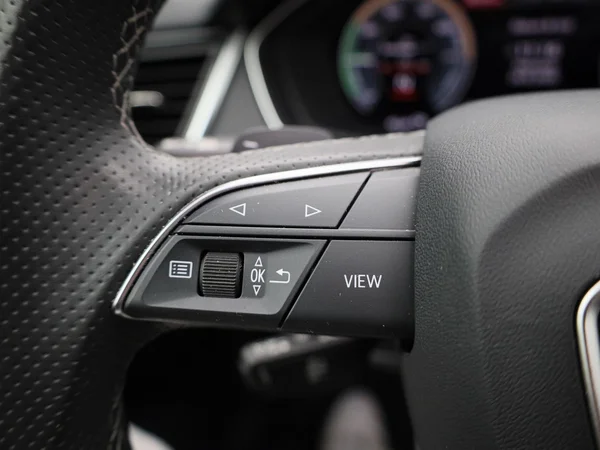 Audi Q5 (2023) — foto 16 van 53