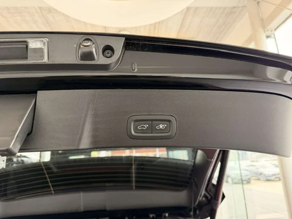 Volvo XC40 (2025) — foto 15 van 22
