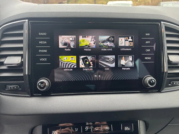 SKODA Karoq (2024) — foto 4 van 18