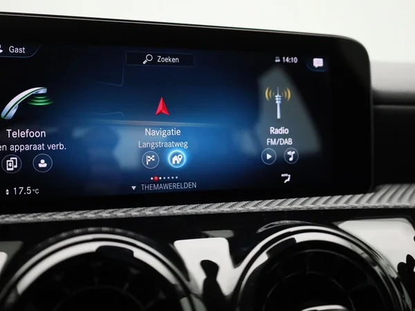 Mercedes-Benz A-Klasse (2021) — foto 6 van 42