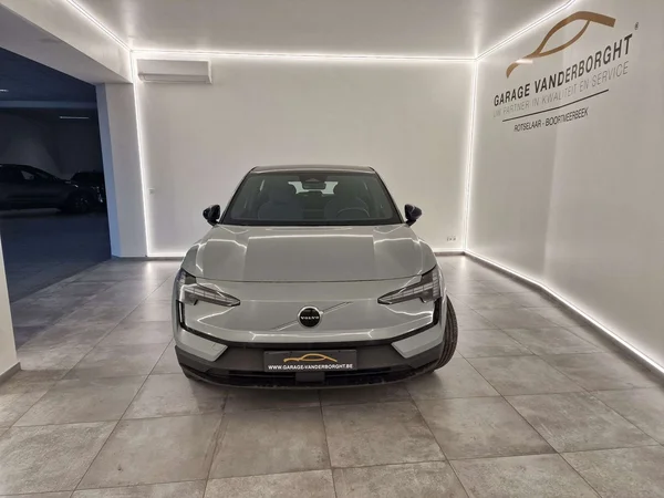 Volvo EX30 (2024) — foto 7 van 14