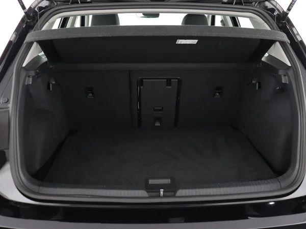 VOLKSWAGEN Golf (2024) — foto 8 van 28