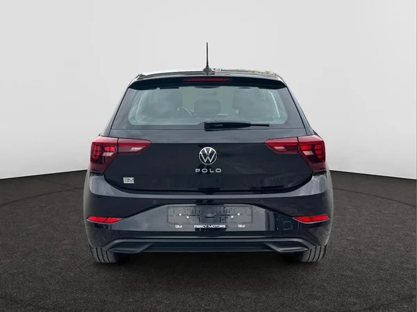 VOLKSWAGEN Polo (2022) — foto 6 van 14