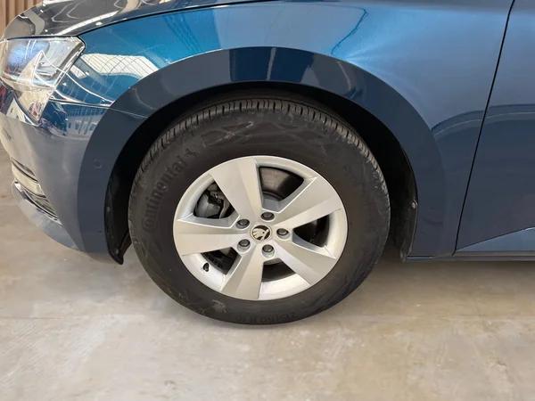 Skoda Superb (2022) — foto 3 van 30