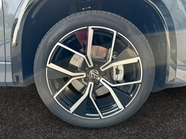 VOLKSWAGEN Tayron (2025) — foto 13 van 21