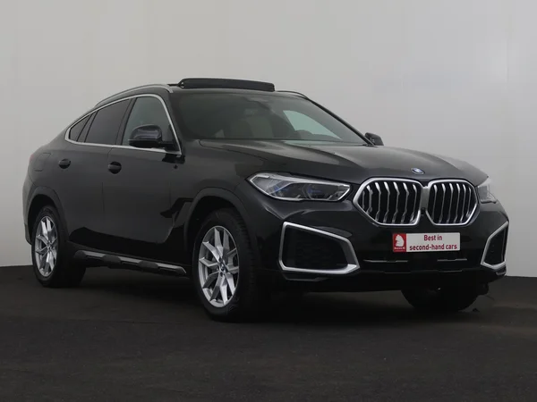 BMW X6 (2022) — foto 27 van 32