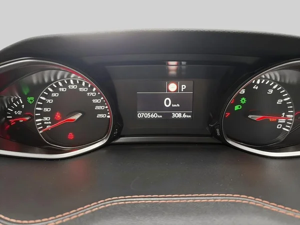 Peugeot 308 (2020) — foto 3 van 21