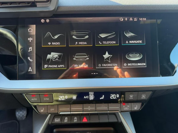 AUDI A3 Sportback (2022) — foto 10 van 18