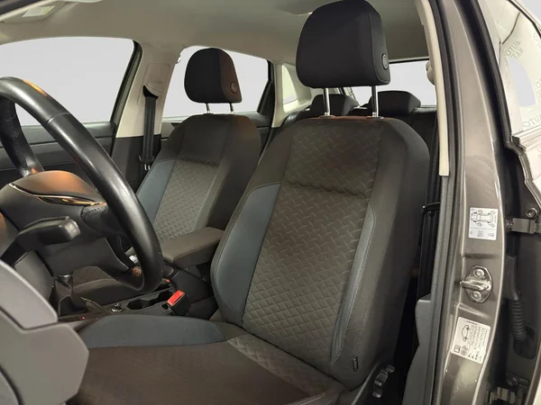 VOLKSWAGEN Polo (2020) — foto 5 van 15
