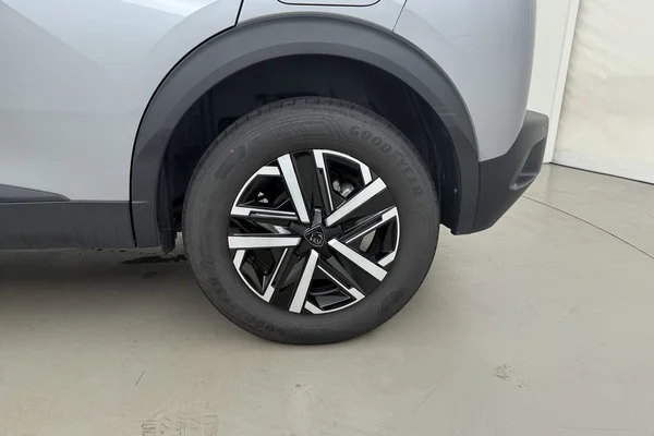 Peugeot 2008 (2025) — foto 17 van 20
